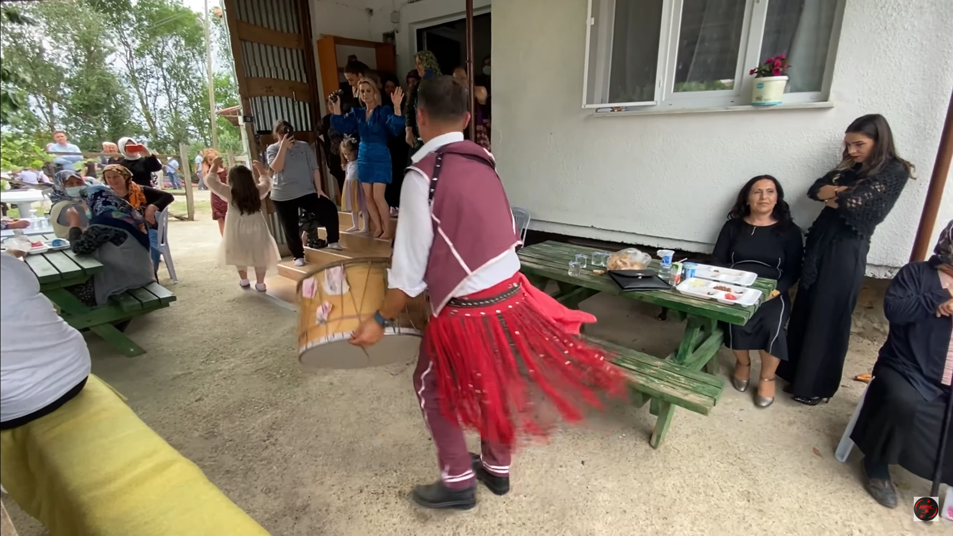 Davullu Zurnalı Nişan Organizasyonlarıyla Kutlamalara Neşe Katın
